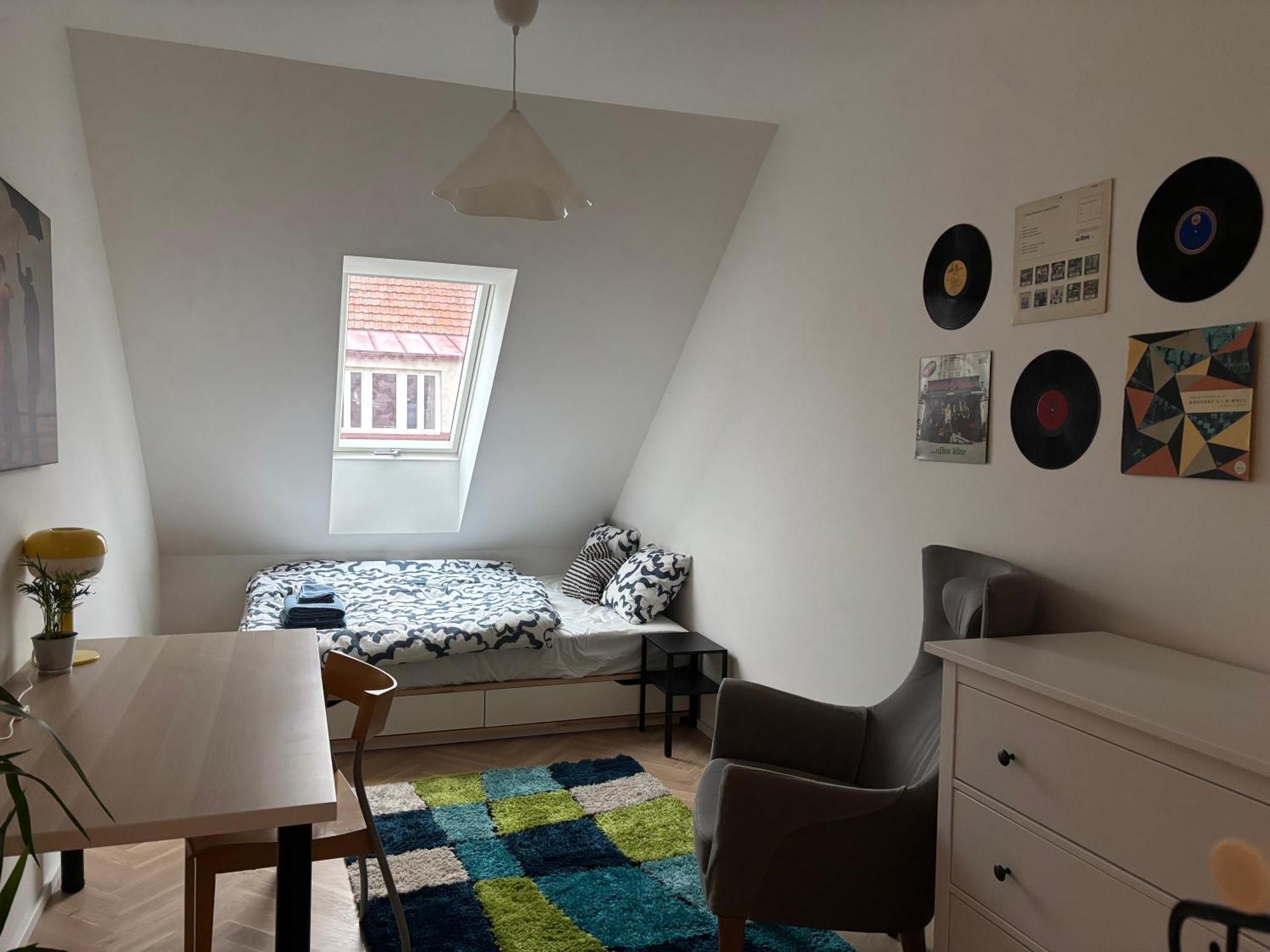 Letna Apartment *